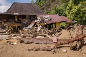 Banjir Bandang Terjang Wisata Guci