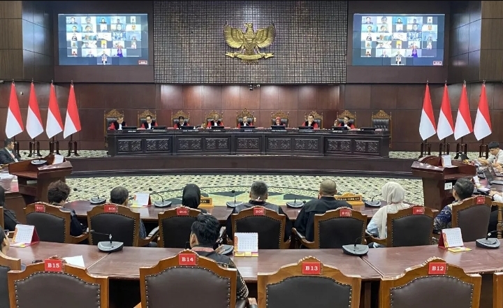 MK Tegaskan Advokat Penegak Hukum